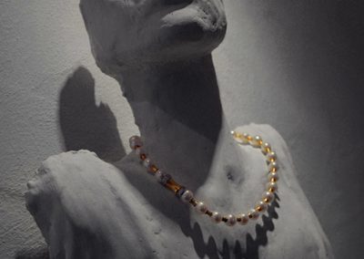 Kette von Margot Leitges Goldschmiedemeisterin an Bueste