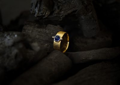 Ring - designed von Margot Leitges Goldschmiedemeisterin - Foto © bohl.de